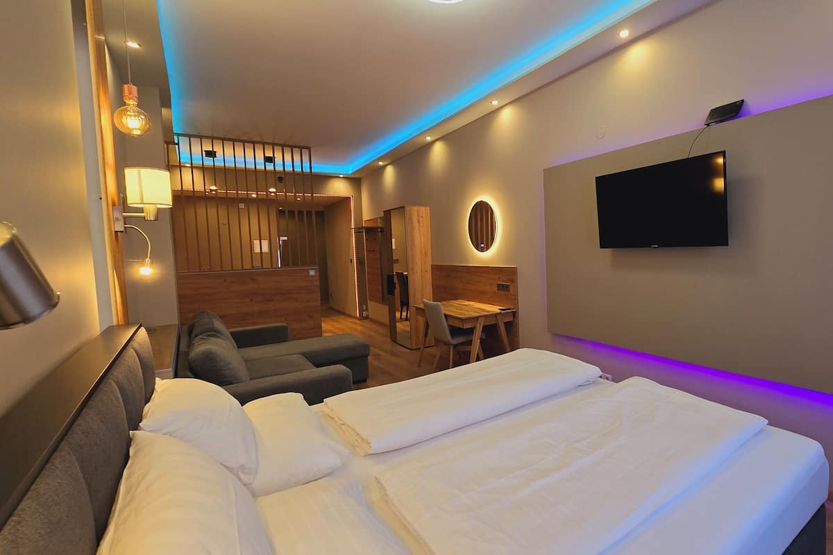 Family Studio Suite