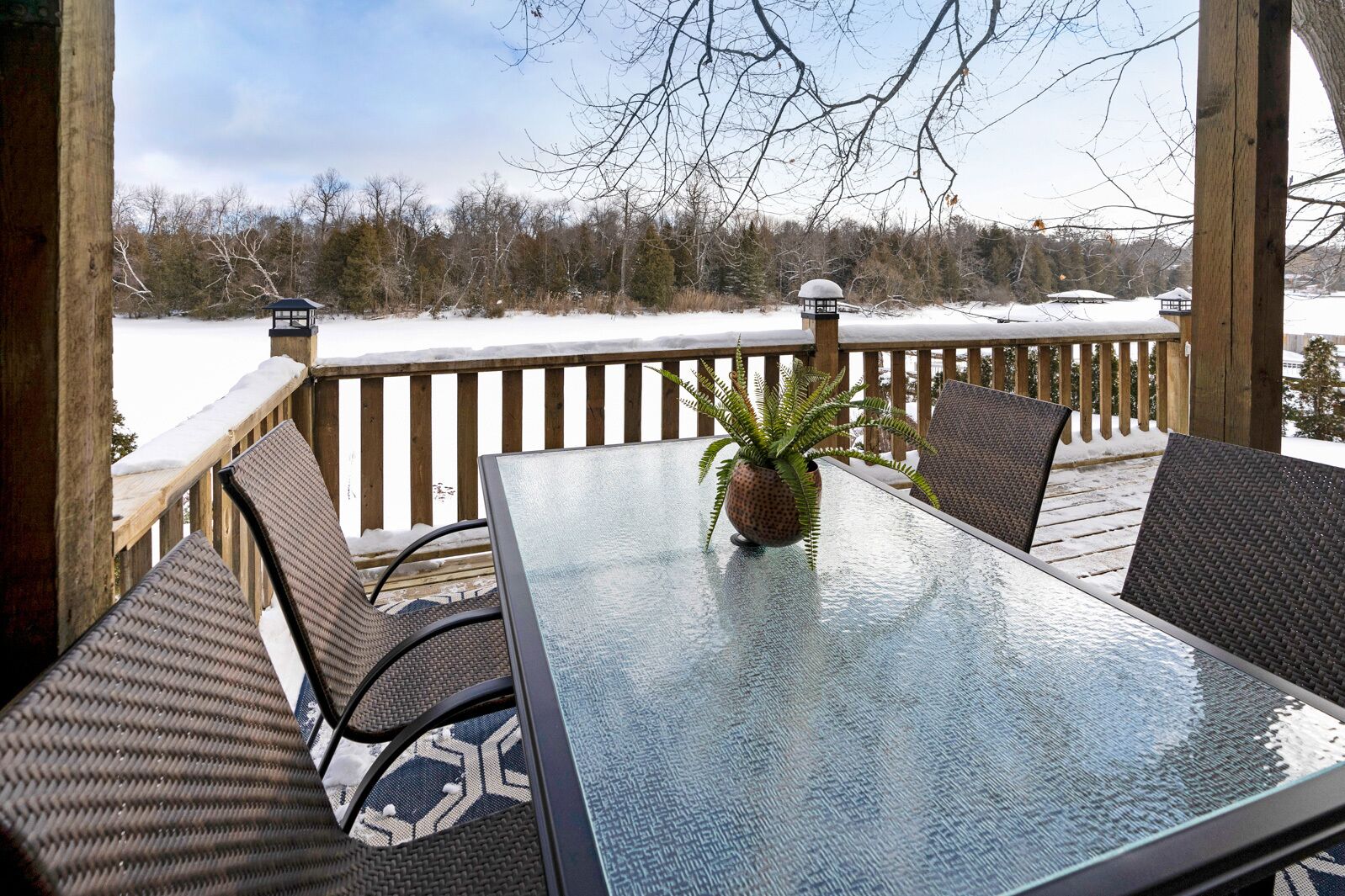 Gem on the river, walk to the beach