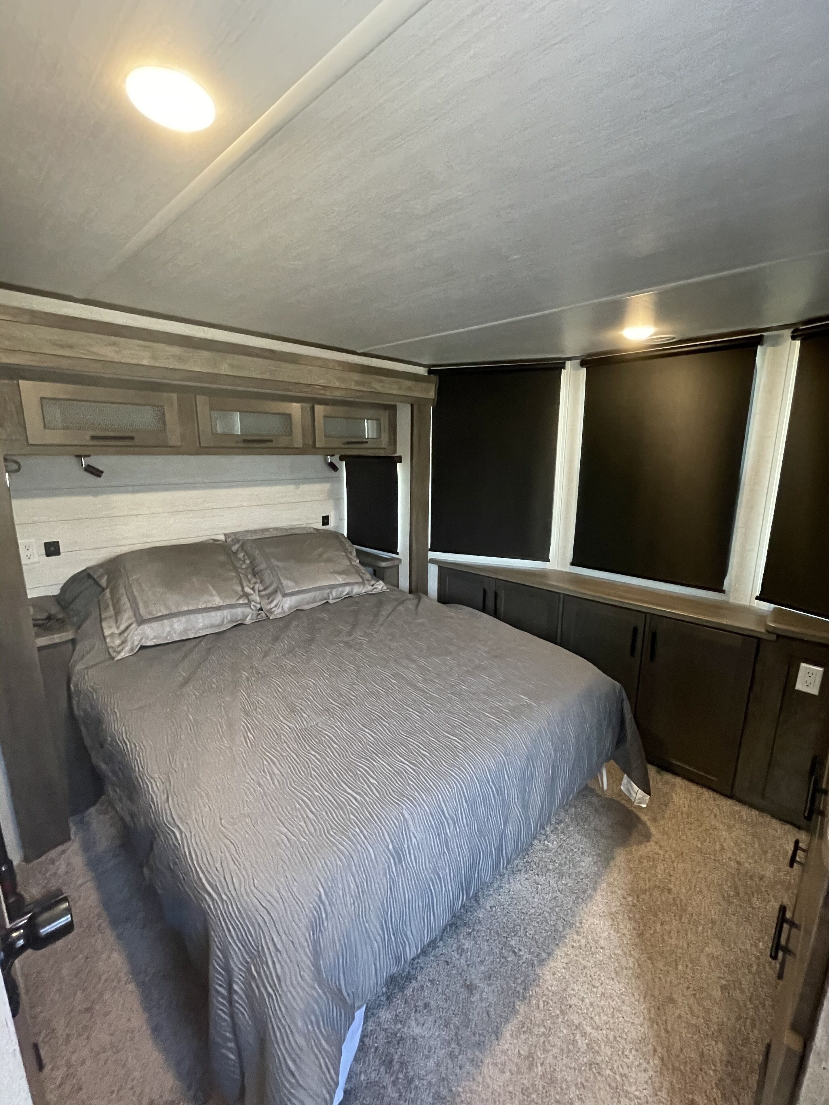 Bayview RV/Camper with private boat dock looking over sunset