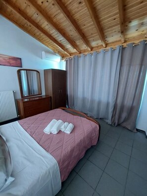 1 camera, ferro/asse da stiro, Wi-Fi, lenzuola