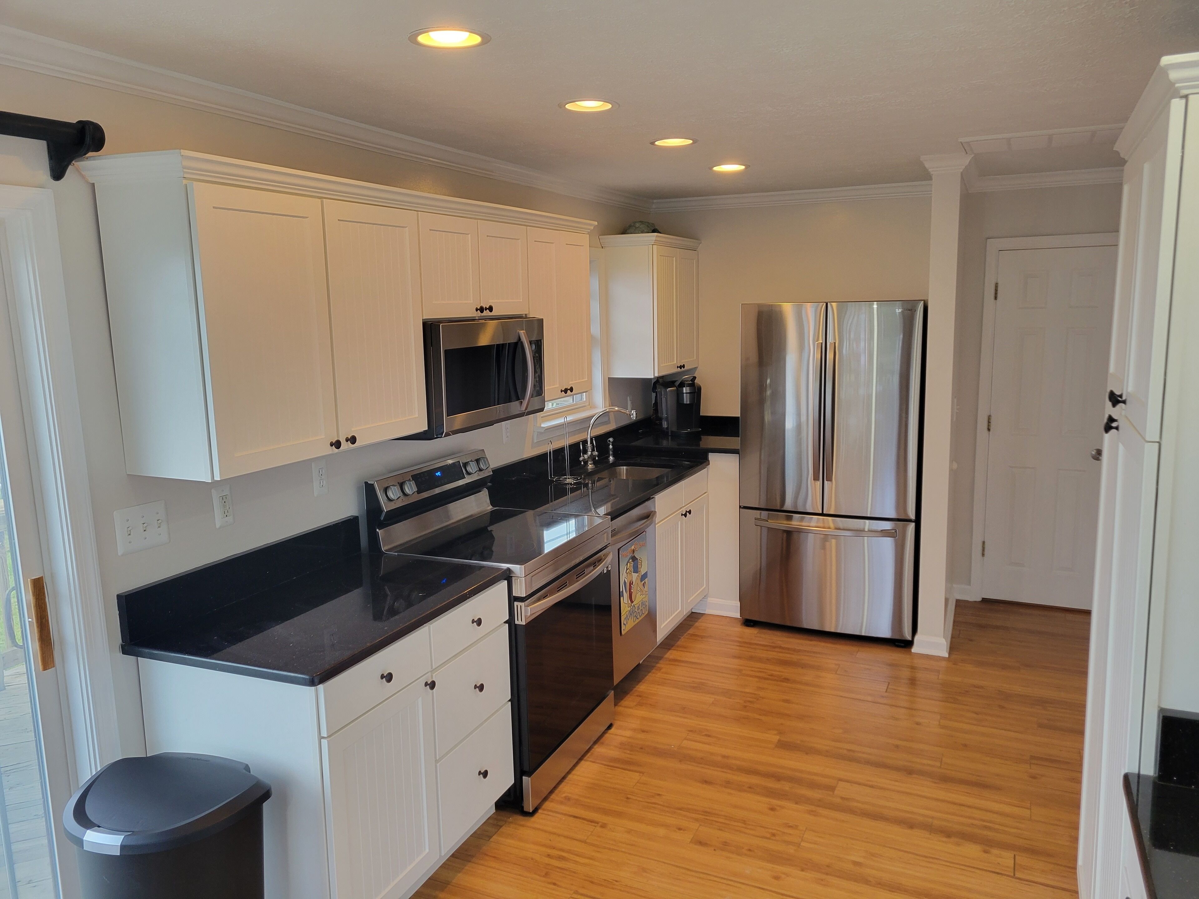 Colonial Beach Private Beach/Dock -Water View Bungalow