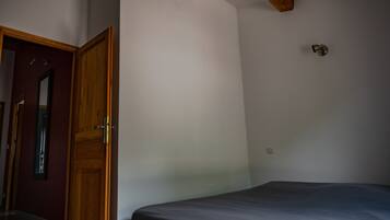 2 bedrooms, iron/ironing board