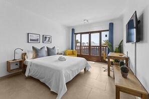 4 chambres, fer et planche à repasser, Wi-Fi gratuit, draps fournis