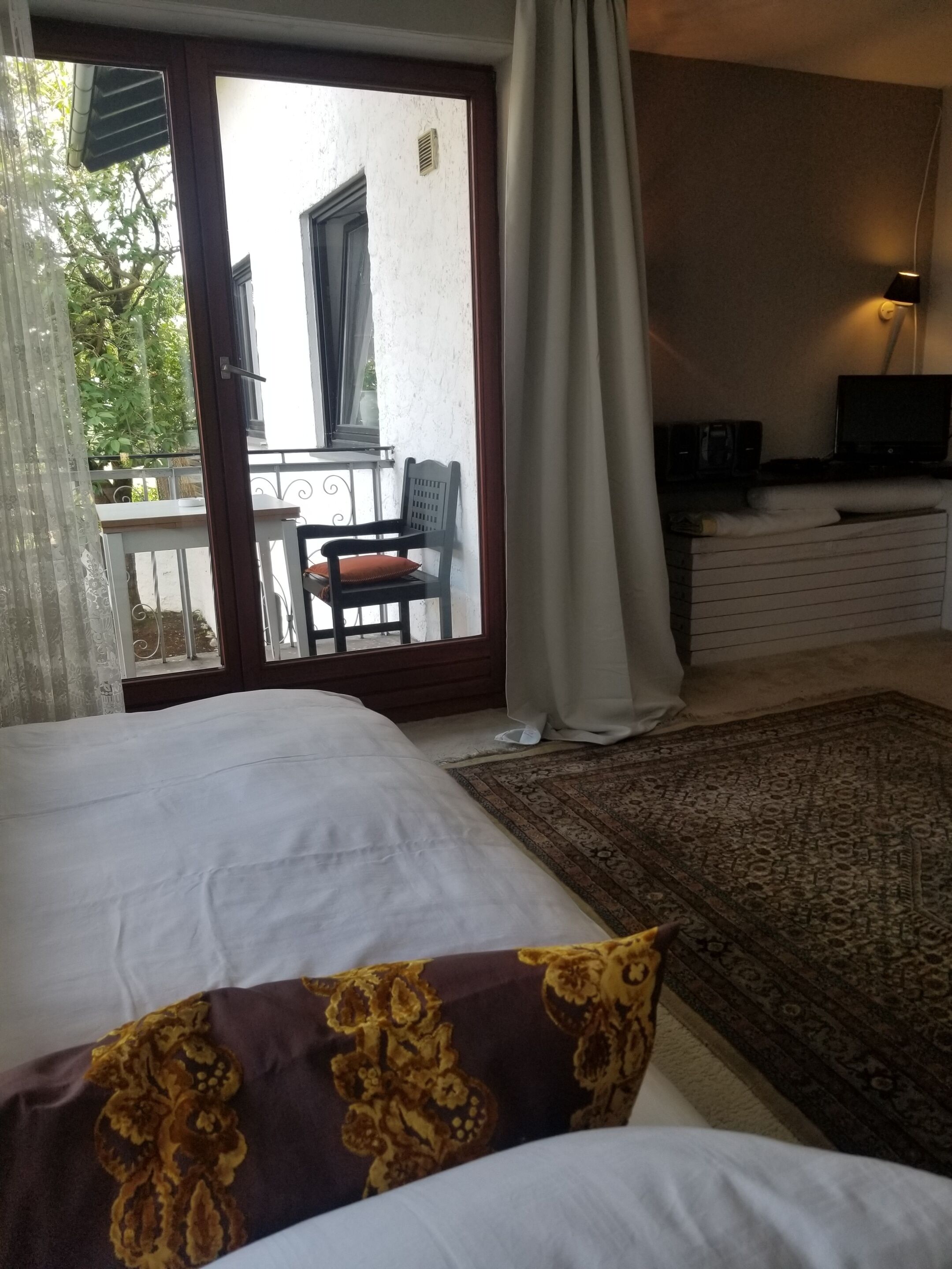 Apartment with Balcony