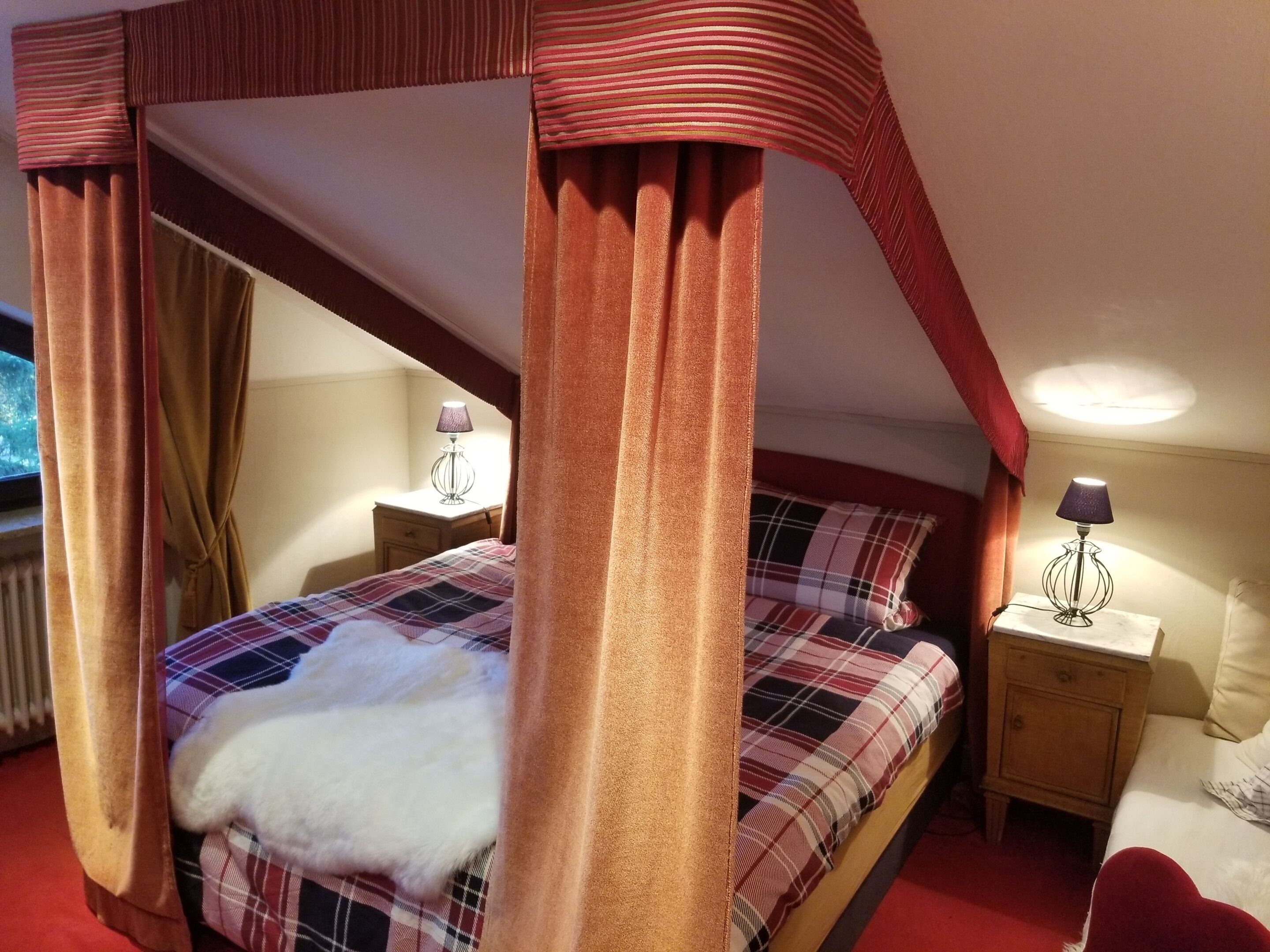 4 chambres, bureau, fer et planche à repasser, Wi-Fi gratuit