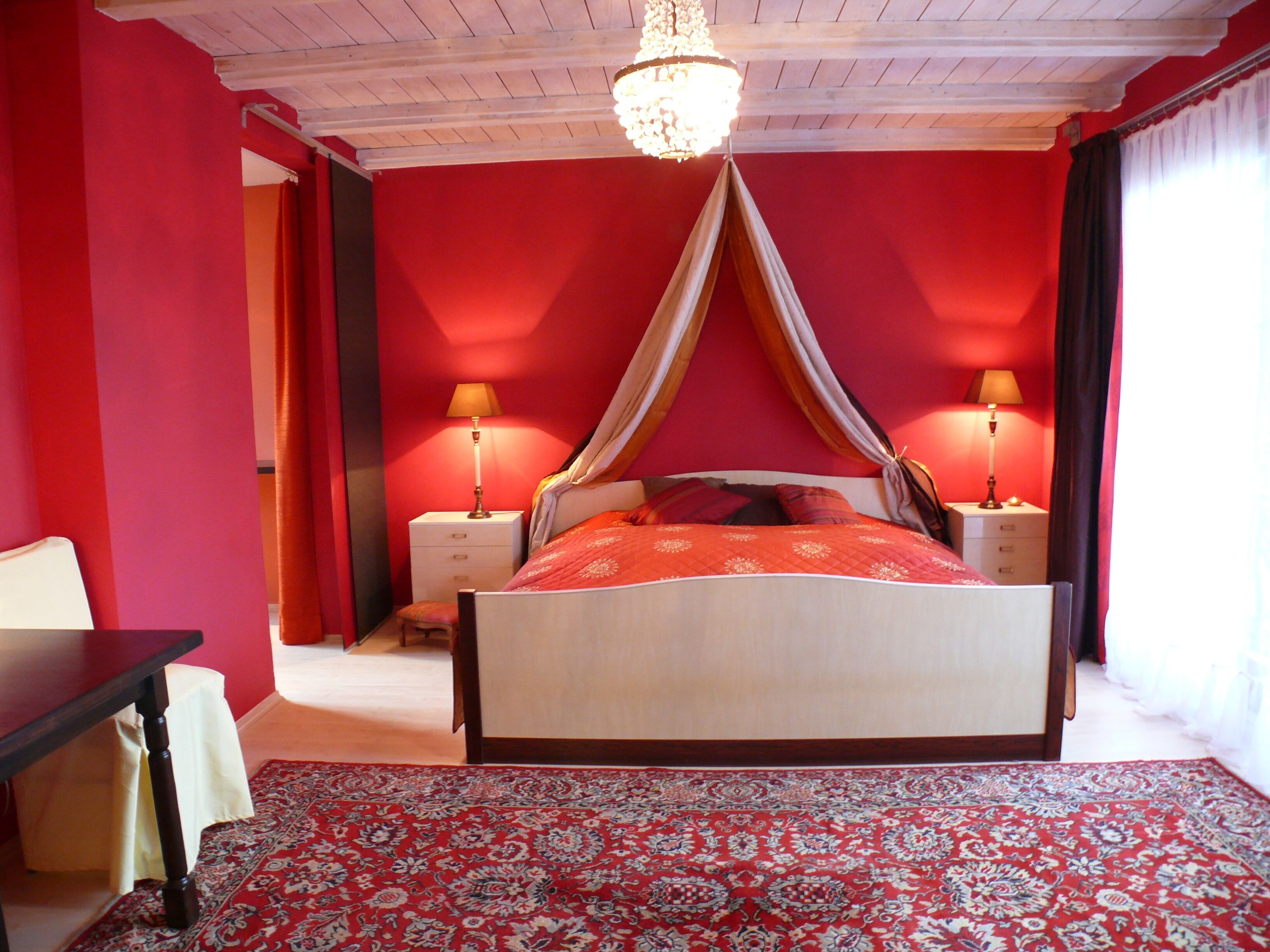 4 Schlafzimmer, Schreibtisch, Bügeleisen/Bügelbrett, kostenloses WLAN