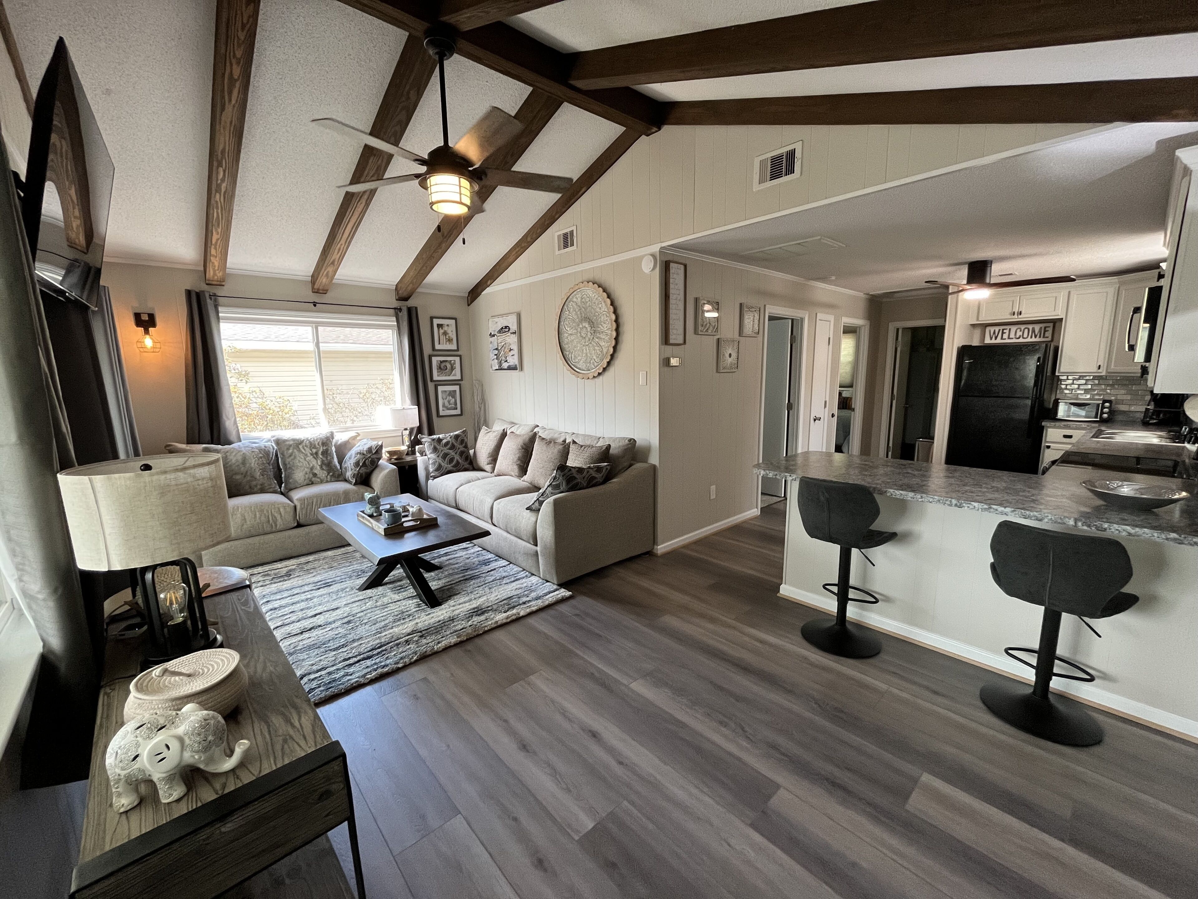 Freshly updated in KDH 1 Mile from the beach