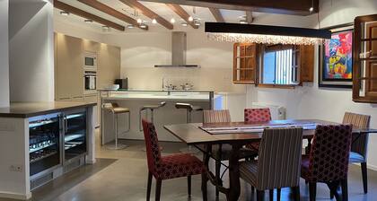 Live in the Old Town of Altafulla, 900m from the beach