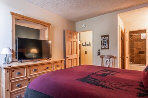 3 bedrooms, free WiFi, bed sheets