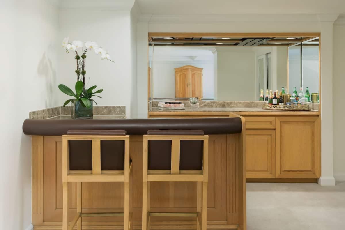 Midtown Escape! Onsite Business Center and Event Space, Short Walk to Broadway