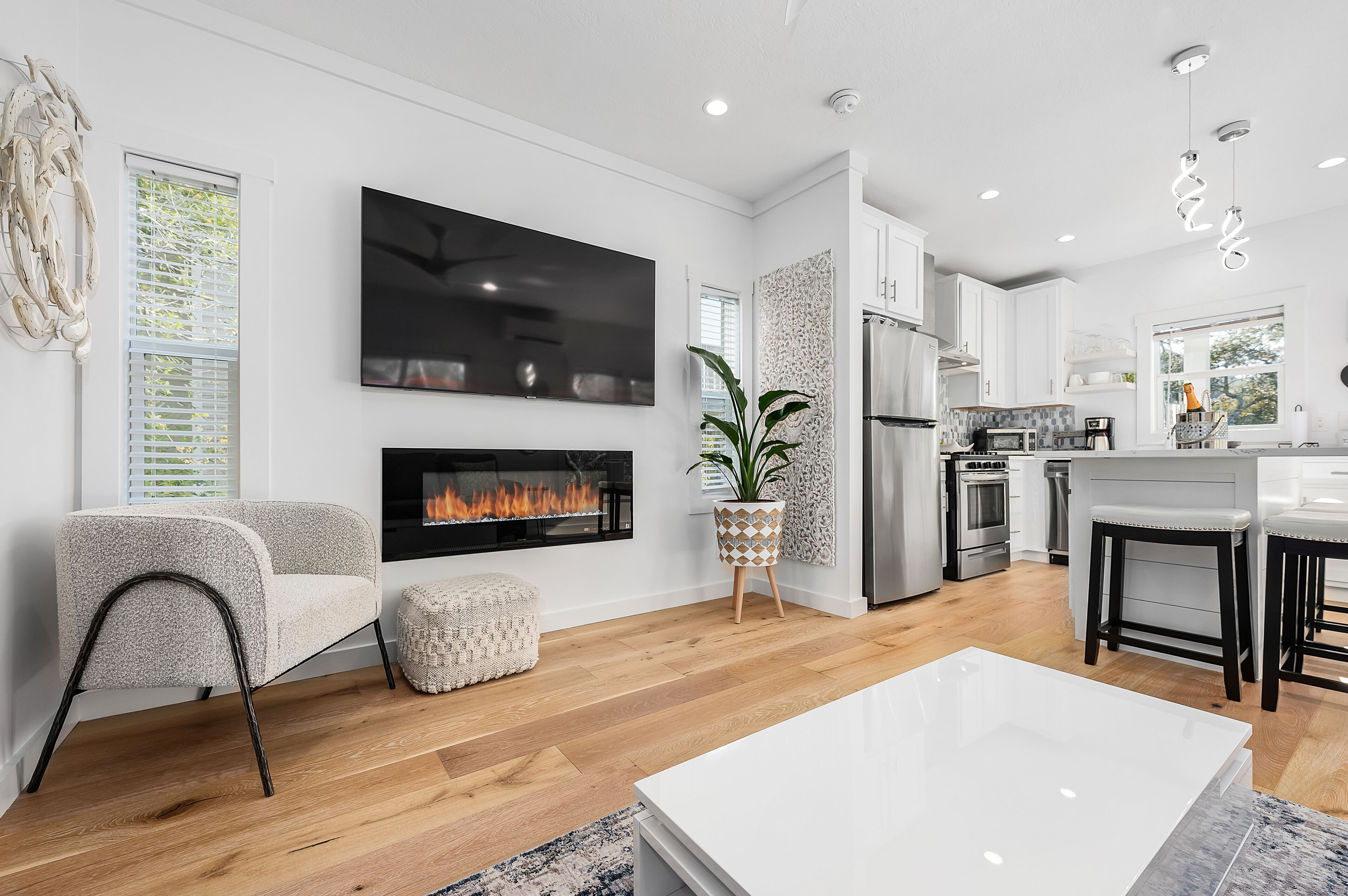 Love on 30A Seagrove Beach💖Romantic Couples Getaway🥂Hot tub🌞Steps 2 the beach