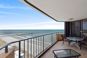 Property grounds - Maisons-Sur-Mer 2110- 2BR/2BA in Shore Drive- Pool, Tiki Bar, Restaurant, Game Room (North Myrtle Beach)