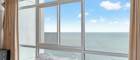 2 chambres, fer et planche Ă repasser, Wi-Fi gratuit, draps fournis