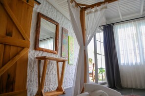 ロマンティック ルーム | エジプト綿のシーツ、高級寝具、ミニバーのアイテム (無料)、セーフティボックス (室内)