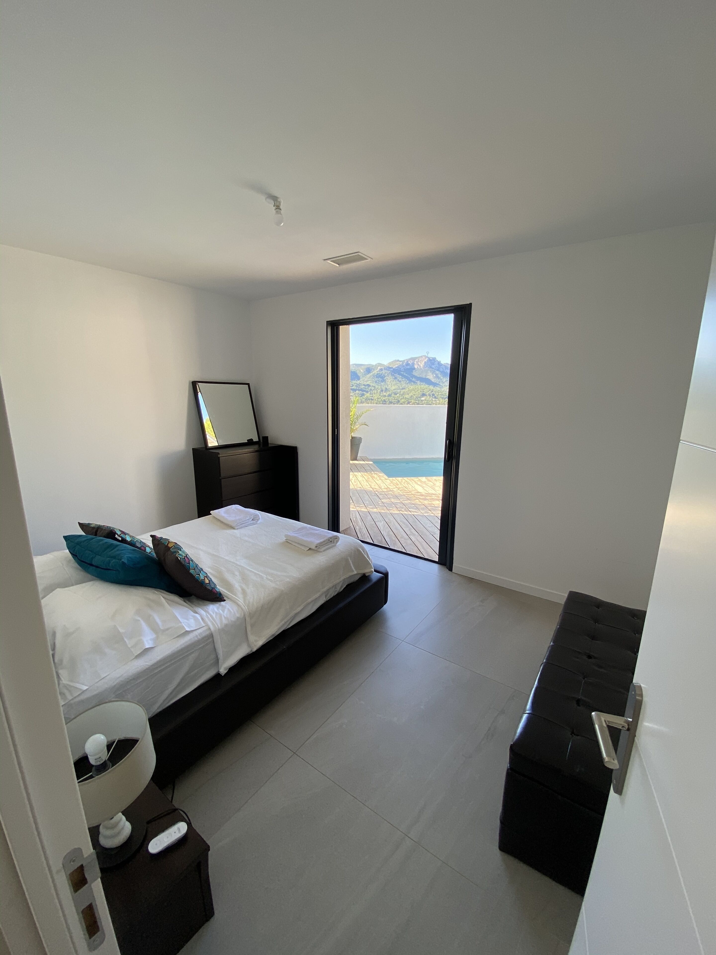 Villa 6 Personnes Proche Cassis Marseille Aix En Provence Piscine Vue Barbecue - La Bouilladisse