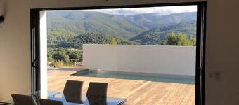 Villa 6 personnes proche Cassis Marseille Aix en Provence piscine vue barbecue