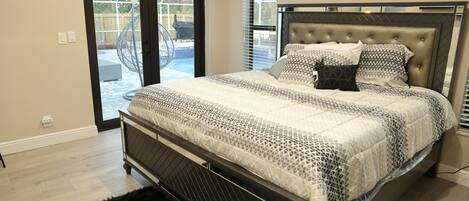 5 間睡房、熨斗/熨衫板、可攜式嬰兒床、免費 Wi-Fi