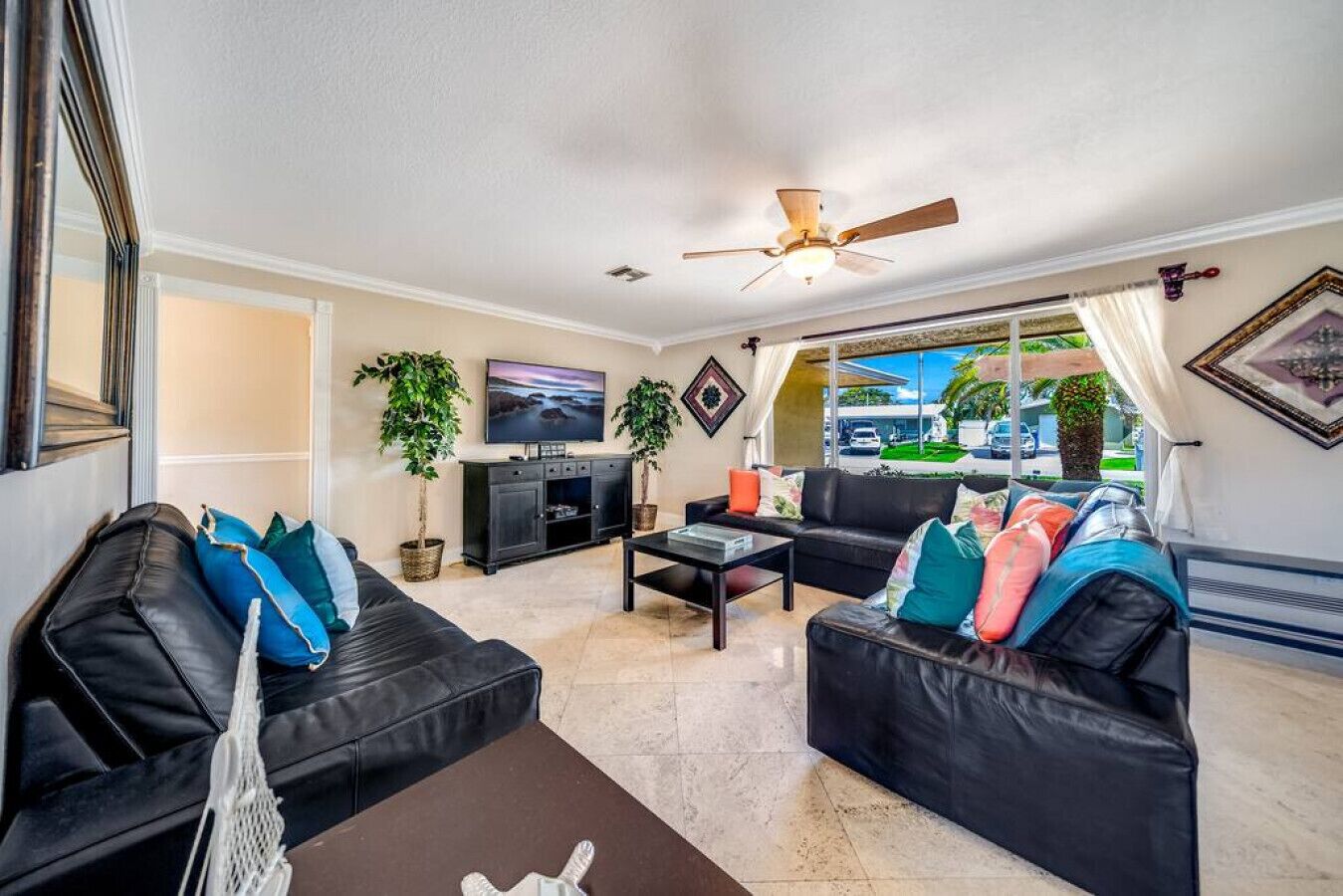 HEATED POOL+WATERFRONT+KAYAK+PING PONG / NEAR BEACH!