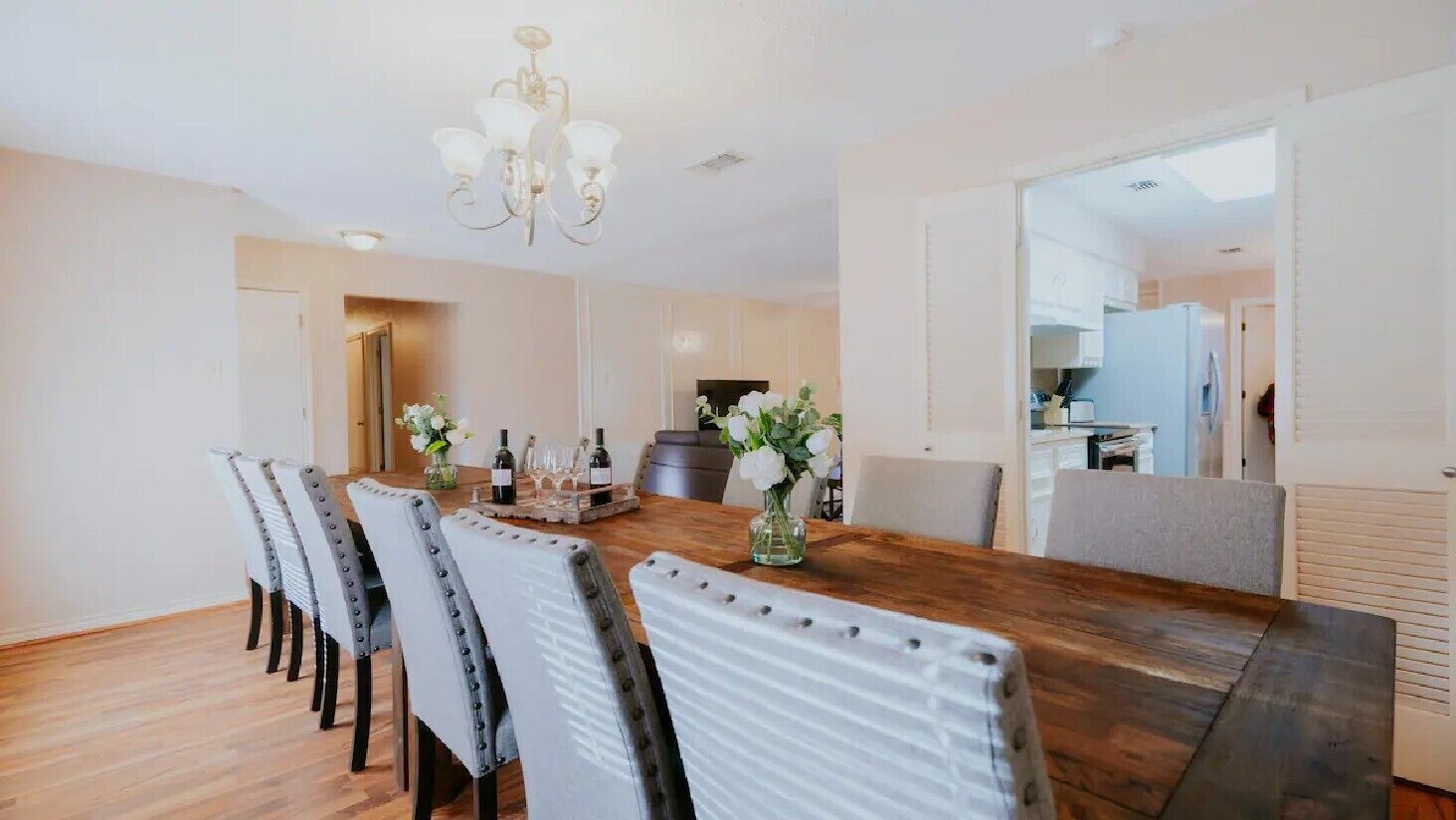 *The Britain* ❤️ of Dallas ~ Irving ~Plano~ Fort Worth ~ Luxury Home Sleeps 12