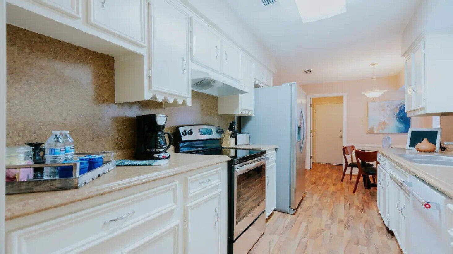 *The Britain* ❤️ of Dallas ~ Irving ~Plano~ Fort Worth ~ Luxury Home Sleeps 12