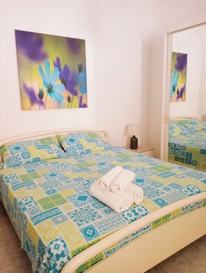 2 bedrooms, iron/ironing board, free WiFi, bed sheets - Fully detached EMAFRA house with outdoor space a few kilometers from the sea (Minervino di Lecce)