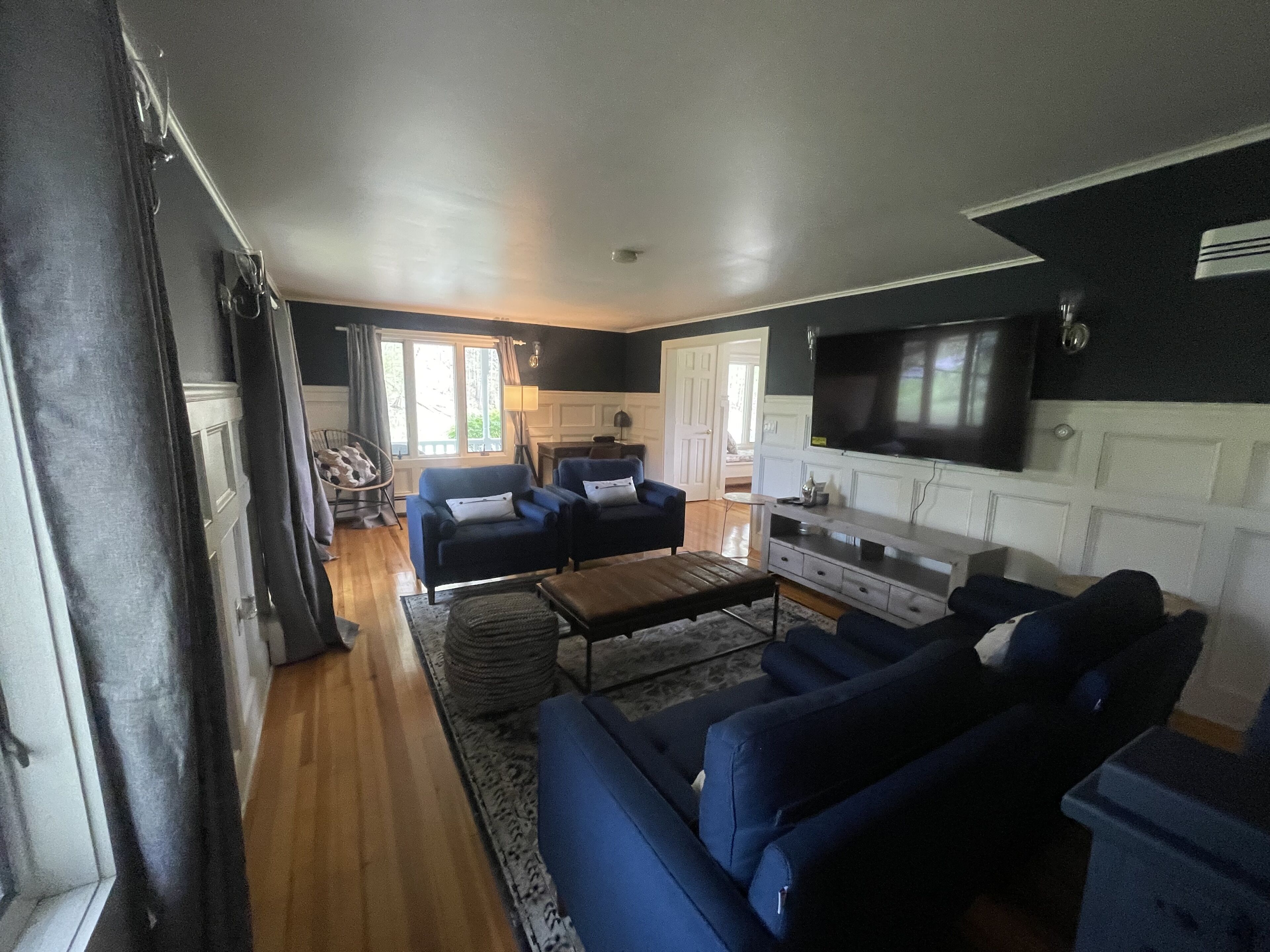 Modern Rustic 5 Bedroom Home In the Foothills of the Catskills Mountains. 5 ⭐️