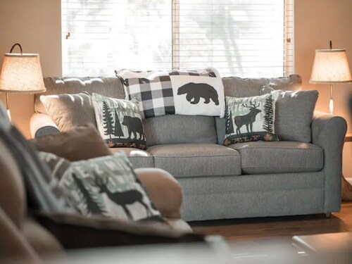 Cabin Near Bass Lake, 3 BD:2 BTH, New Fall Discount!