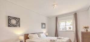 Iron/ironing board, free WiFi, bed sheets - #075 T1 Solar by Home Holidays (Albufeira)