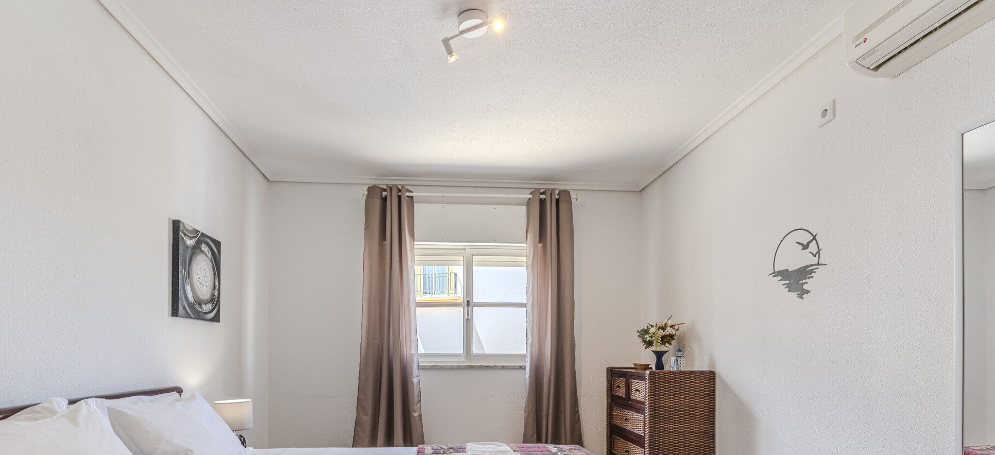 Strykejern/-brett, wi-fi (inkludert) og sengetøy