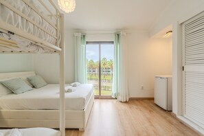 1 bedroom, iron/ironing board, free WiFi