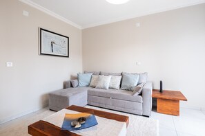 Unclassified image, 3 of 30, button