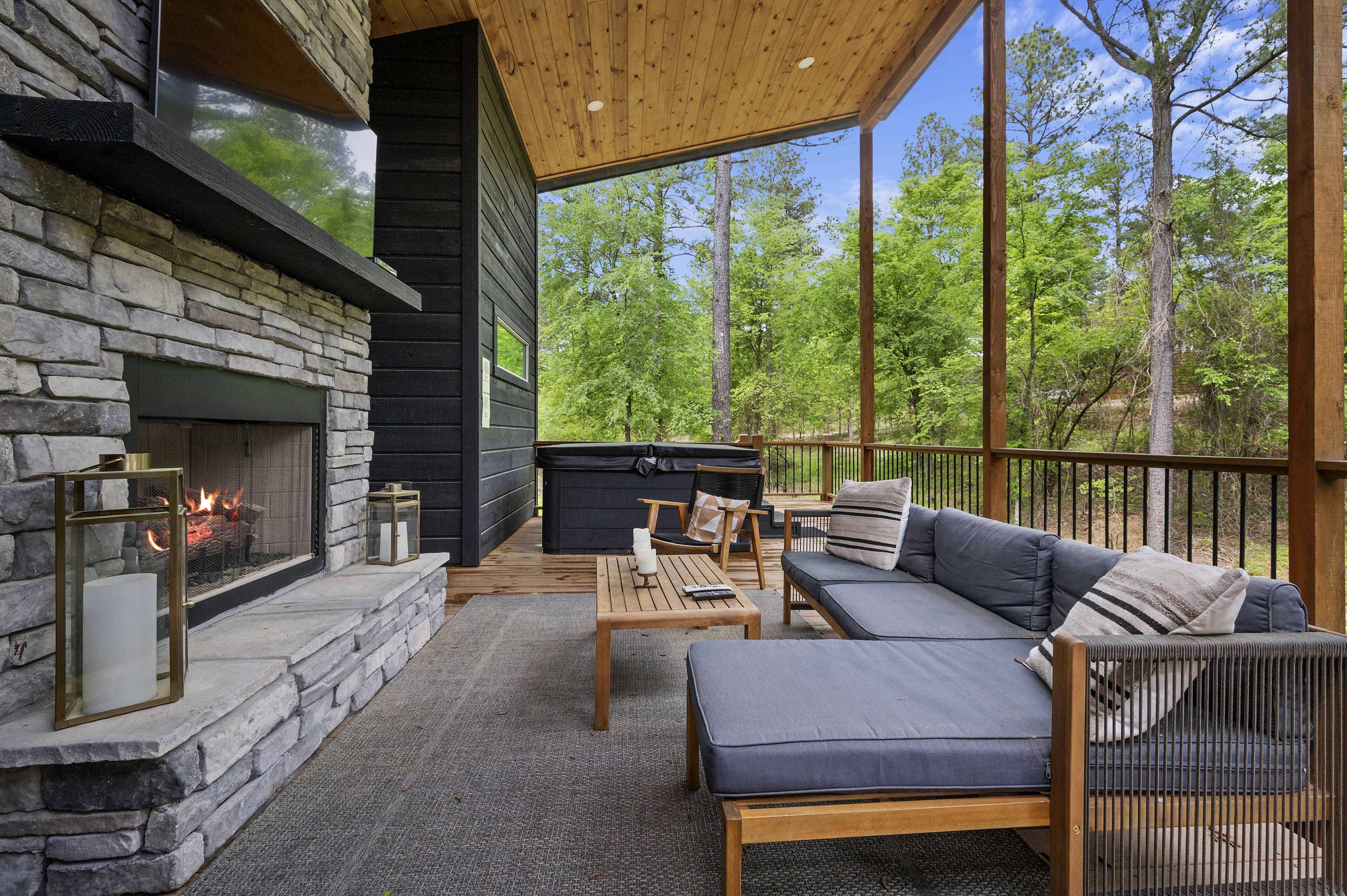 Hugo Lake Airbnb & Cheap Cabin Rentals from 45 AirCabins