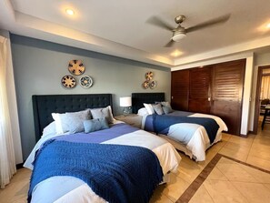 3 habitaciones, caja de seguridad en la habitación y escritorio 