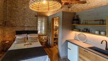 1 soveværelse, skrivebord, Wi-Fi