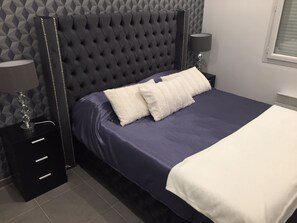 4 Schlafzimmer, Bügeleisen/Bügelbrett, Reisekinderbett, kostenloses WLAN