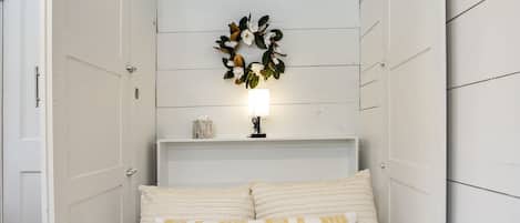 1 Schlafzimmer, BĂŒgeleisen/BĂŒgelbrett, WLAN, BettwĂ€sche