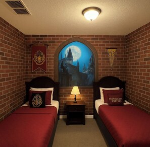 9 bedrooms, iron/ironing board - 2933 Fable Street · Storey Lake•9BR•Fire Pit•Pool•Hot Tub•Game•EV (Kissimmee)