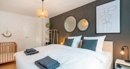 Pine - Zentral, Indoorspielplatz, Garten, Switch & Stream, SummerCard