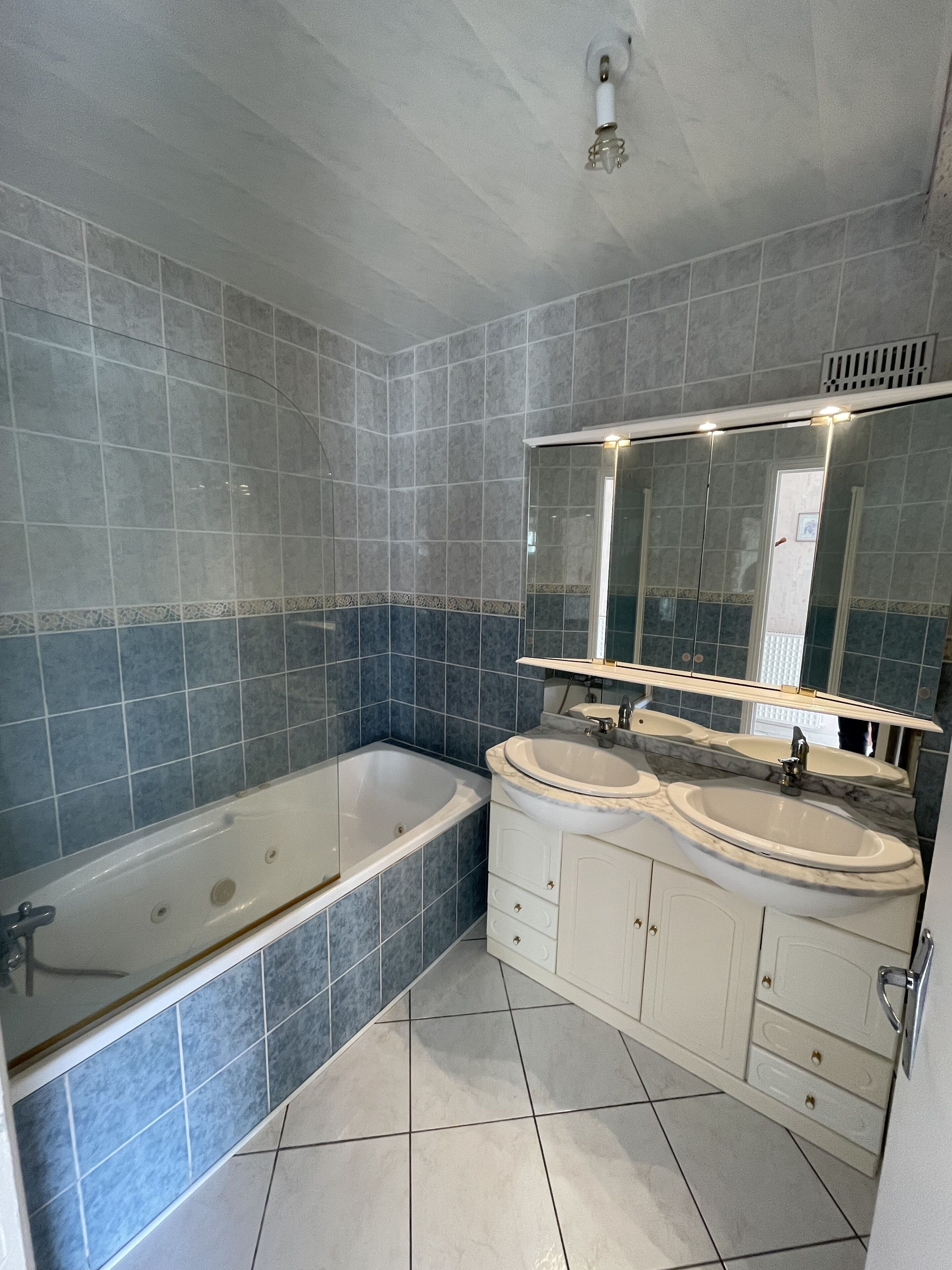 La Couregant House sea view, waterfront