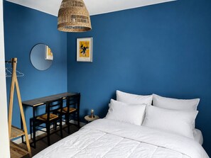 2 bedrooms, iron/ironing board, free WiFi