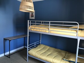 2 Schlafzimmer, Bügeleisen/Bügelbrett, kostenloses WLAN
