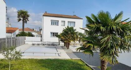 Villa Royan 10 persons with private heated pool 650m from the beach