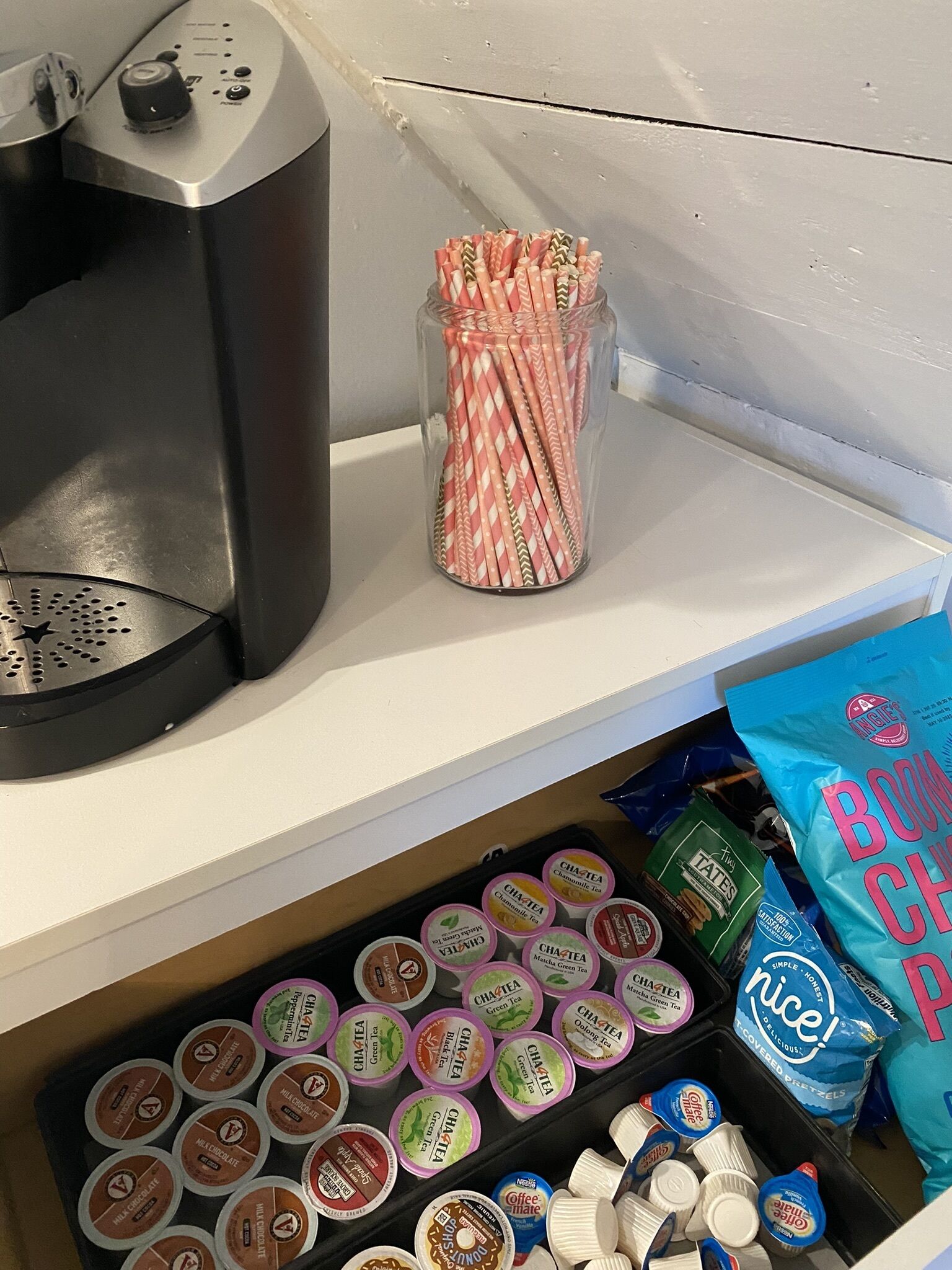 1 bedroom cozy cottage loft with free parking on premises