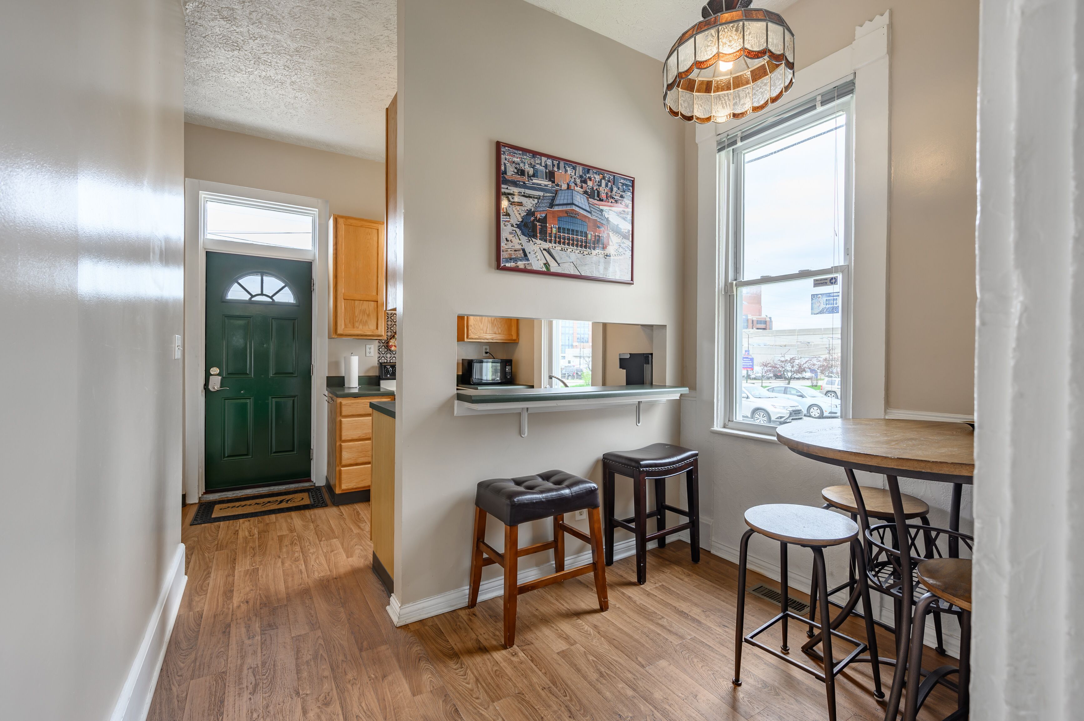 2 BR Next To Lucas Oil -Walk to Conventions!