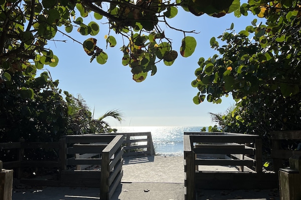 Public Beach Access - only 0.4 mile from the house. Walk or drive