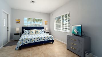 3 habitaciones, escritorio, tabla de planchar con plancha y wifi gratis