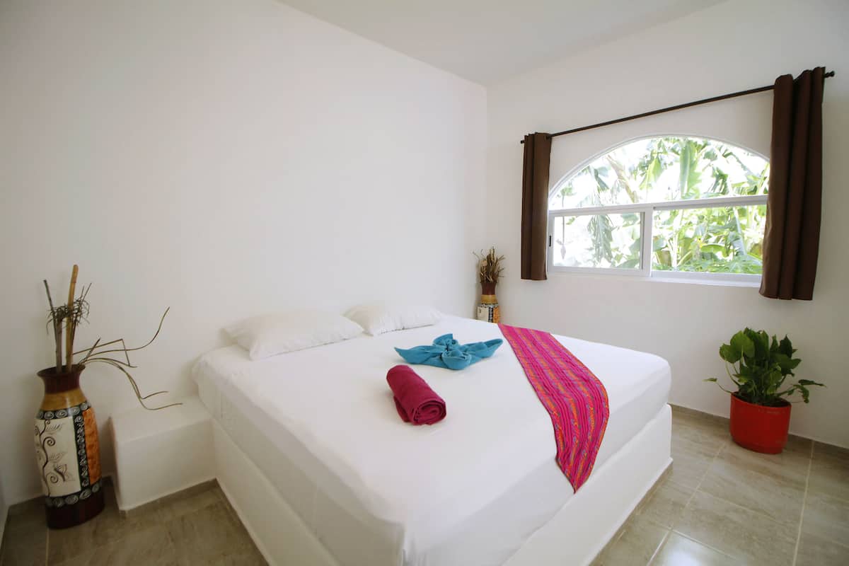 Classic Apartment | 2 bedrooms, bed sheets