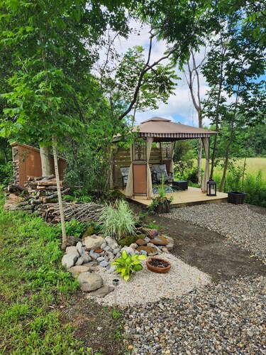 Cozy Country Cottage located in Greenwich, NY