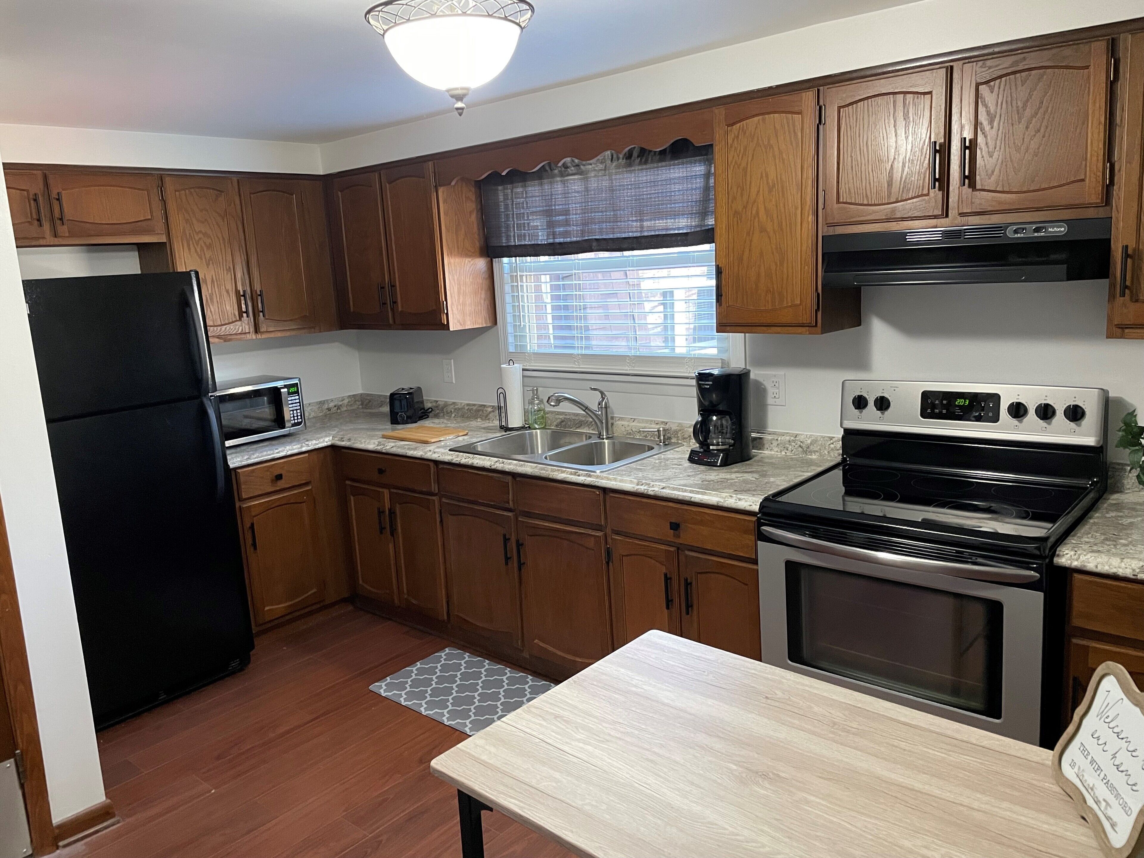 Charming 1-bedroom apartment centrally located between Buffalo & Niagara Falls