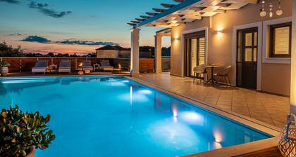 Elithea Luxury Villa with infinity pool
